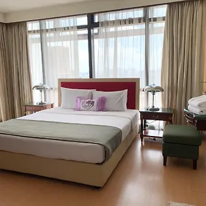 Kl Universal At Times Square Apartment